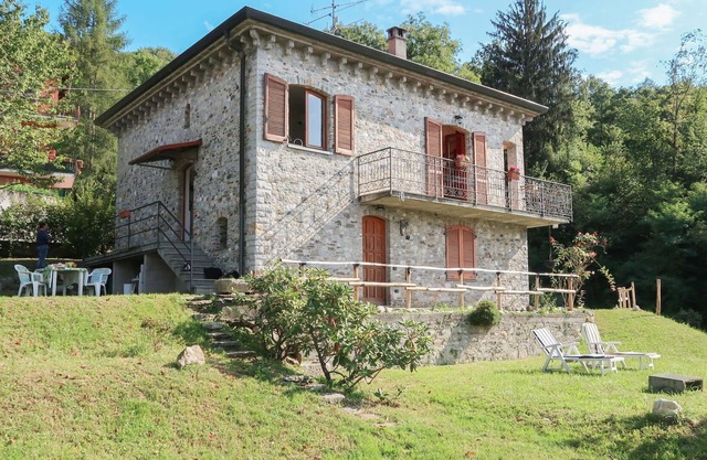 Estupenda casa de vacaciones privada con WIFI, TV, patio, mascotas permitida y aparcamiento