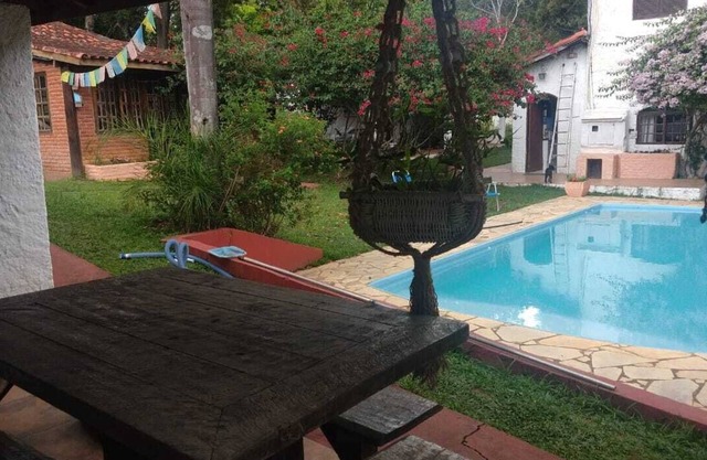 Maravilloso sitio en lo mejor de Ibiúna 12 Suites-58 Personas-2 Áreas independientes