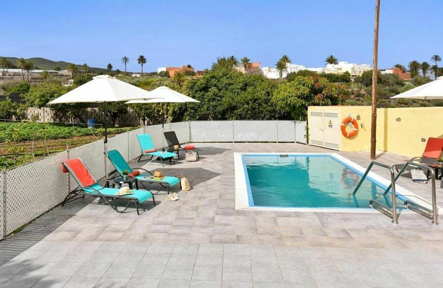 Preciosa casa de vacaciones para 4 personas con TV, mascotas permitida y aparcamiento
