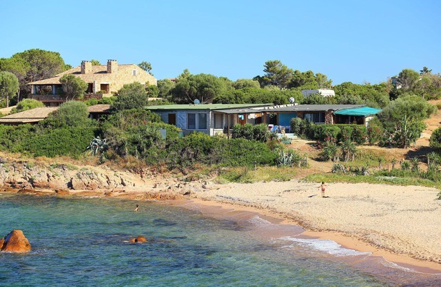 Preciosa casa de vacaciones para 6 personas con WIFI, TV, patio y aparcamiento