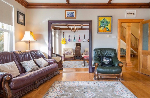 Casa de vacaciones con jacuzzi, WIFI, piscina privada, mascotas permitida, aparcamiento