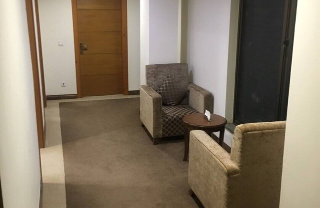 Woodpecker Suites - Suite 18
