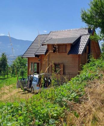 WOODHOUS FOR RENT