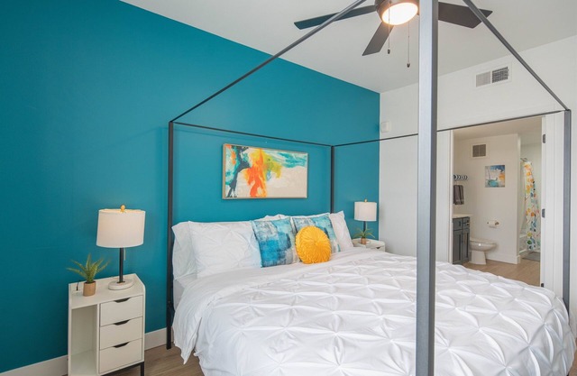 Golfer's Location⟫ Pool w/ Views※King Bed⁂Parking