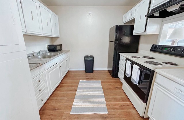Workforce Gem Minutes to Downtown and Beach