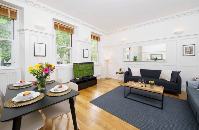 WOW! 2 BEDR/3 BEDS COVENT GARDEN/ BEST LOCATION!
