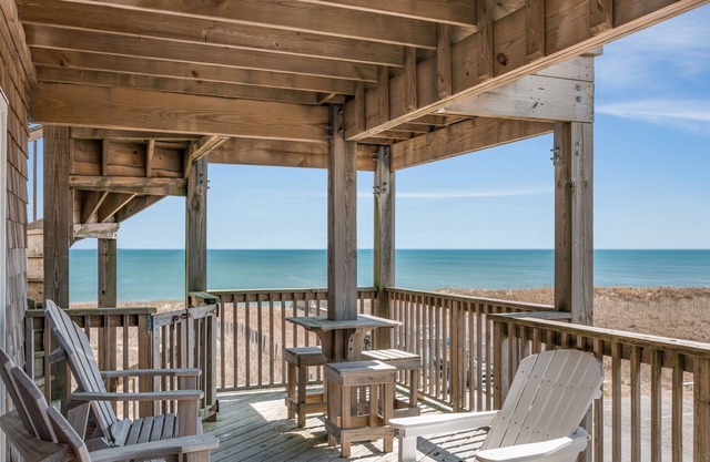 Wright Nice View: Oceanfront Condo, Shared Pool