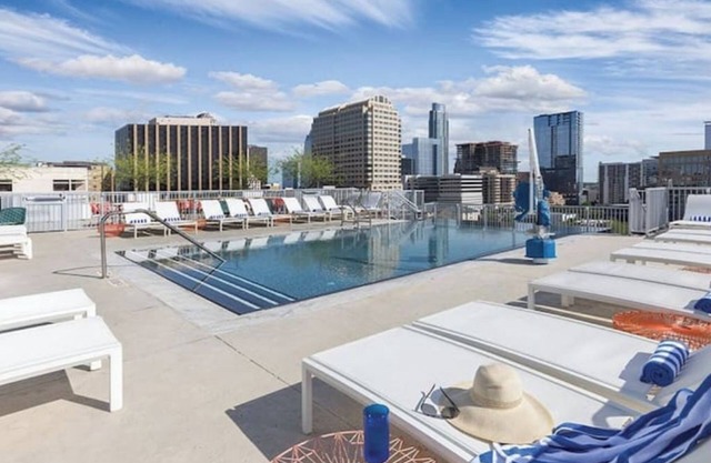 Wyndham Austin Luxurious 1 Bedroom with Kitchen