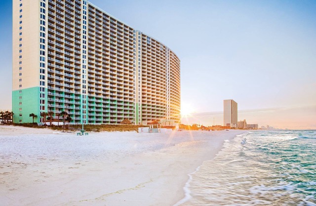 Wyndham Panama City - Spacious 2 Bedroom Unit (Sleeps 6 )