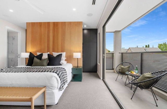Yarra Luxury | Chapel St, CBD & Gardens | Carpark