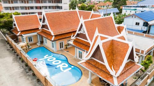 Yoori Hotel