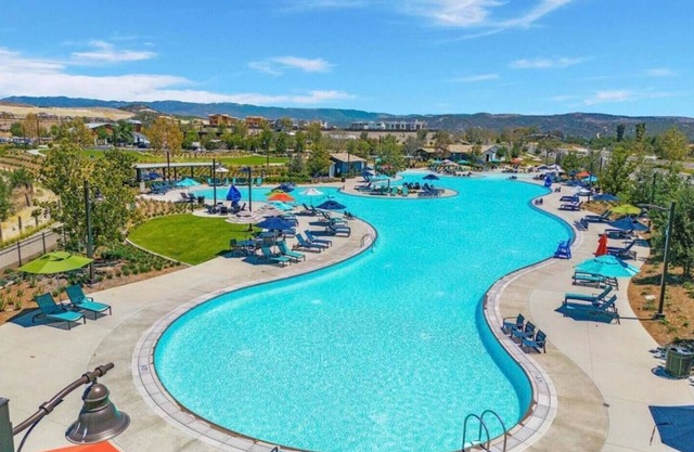 Your 4B4B resort like home in SoCal