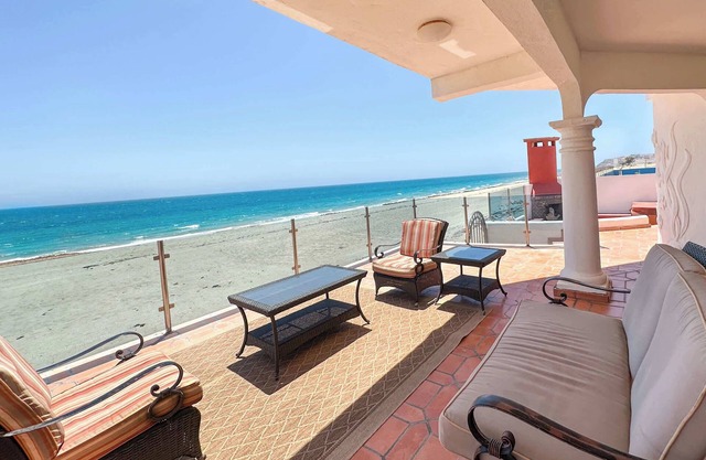Your Beachfront Escape Close to Everything
