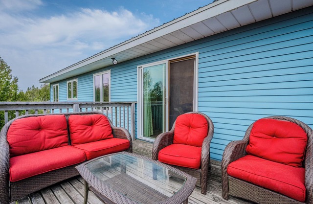 Lakeside Cottage Retreat in Exclusive Howdenvale