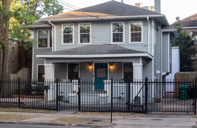Your Montrose Gem! Sleeps 33/12BR/5.5BA/6PA