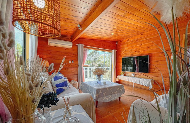 Vibrant Epsom Cabins