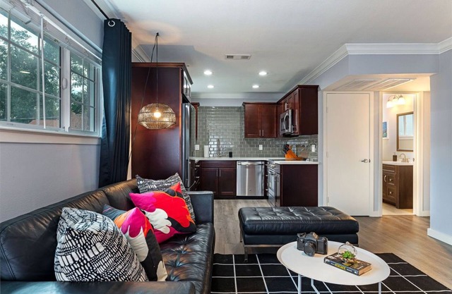 Your TMC Flats! Sleeps 40, 20BR, 10BA, 10PA