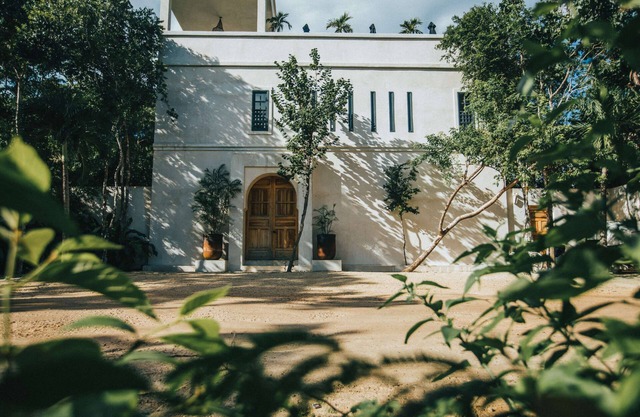 Yum Kaax 8BR Luxury Villa - full concierge- group & events - rooftop pool & more