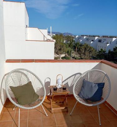 Retamar Apartamento | Ático Kárate