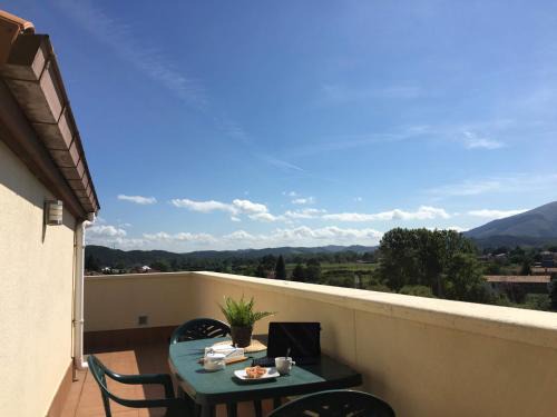 Cabezon de la Sal Apartamento | Ático Nuevo con vistas