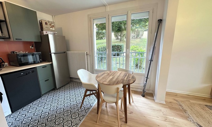 Domont Apartamento | Évasion au vert à Domont - 2 rooms + private parking
