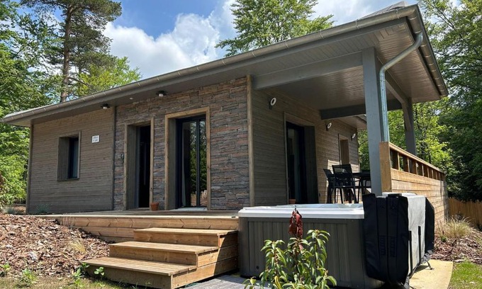 Le Chambon-sur-Lignon Casa | Évasion luxueuse avec spa privatif, golf et activités pour tous au Chambon-sur-Lignon - FR-1-582-369