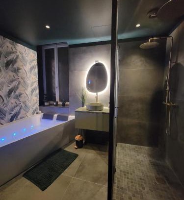 Montelimar Hotel | Évasion Sauvage Love Room