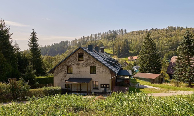 Cerny Dul Casa | Černý Důl by Interhome