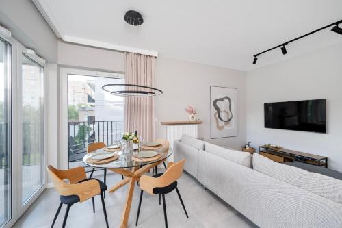 Lodz Apartamento | Łódź Prestige Suites - 50m2, Parking, Balcony - by Rentujemy