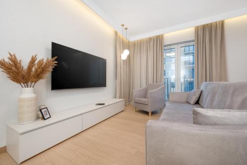Lodz Apartamento | Łódź Prestige Suites - 64m2, Parking, Office Room - by Rentujemy