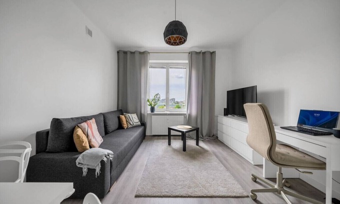 Muranow Apartamento | Śródmieście Apartment - 8th Floor, Workspace, Tram - by Rentujemy