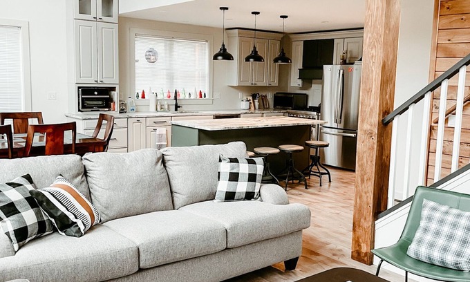 Eidelweiss Village Casa | ʕ ᴥ ʔ Mountain views, minutes to beaches, family friendly, close to N Conway.