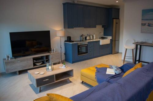 Nafpaktos Apartamento | Διαμέρισμα με αυλή