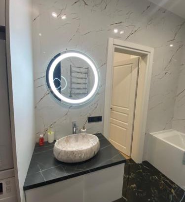 Rivne Apartamento | Апартаменти на Чорновола,поруч Щасливе
