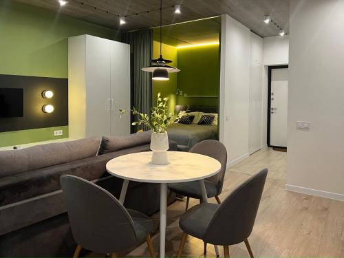 Maliyevtsy Apartamento | Апартаменти-студія, дизайнерський ремонт, ЦЕНТР, біля Либідь Плаза