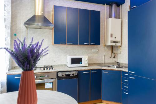 Petrovskoye Apartamento | Апартаменты на Героев Харькова 27