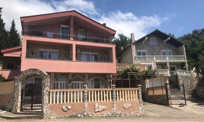 Burtaisi Apartamento | Апартаменты Jasmine