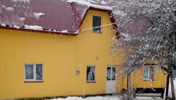 Podobovets Casa | Біля комори