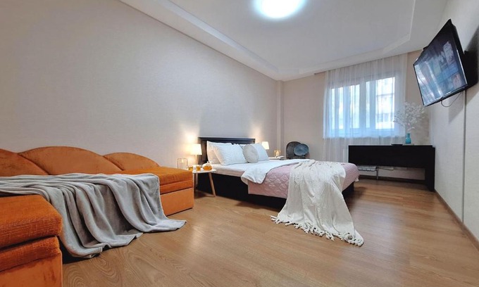 Sukhinovka Apartamento | Велике ліжечко на Садовому. Мережа Alex Apartments. Цілодобове безконтактне заселення
