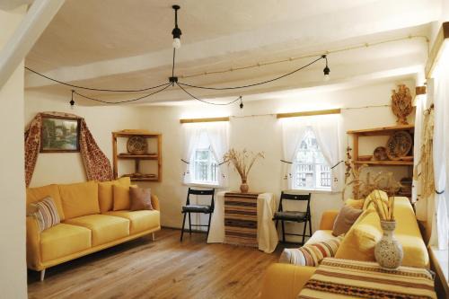 Central Ukraine Casa | Вишнева садиба