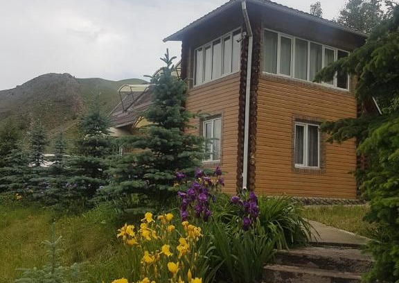 Kegeti Casa | Гостевой дом Коль-тор