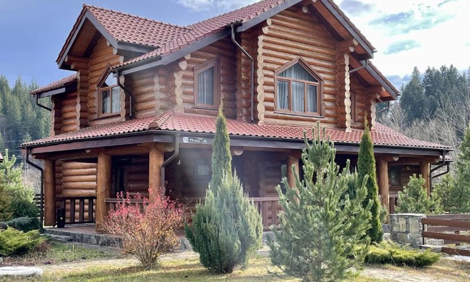 Tatariv Chalet De Esquí | Гостевой дом "Уютный"