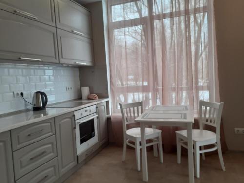 Desnyans'kyi District Apartamento | Двокімнатна , Троєщина, район 2, ТЦ район