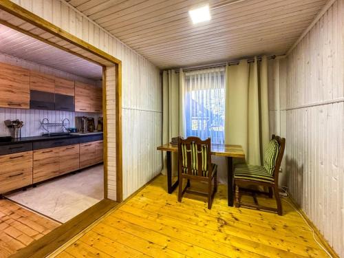 Verkhovyna Apartamento | Дерево Роду