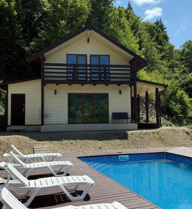 Roztoky Villa | Джерело
