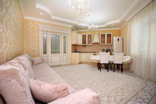 Almaty Apartamento | ЖК Вавилон комфортная 2-комнатная квартира возле торгового центра Мега