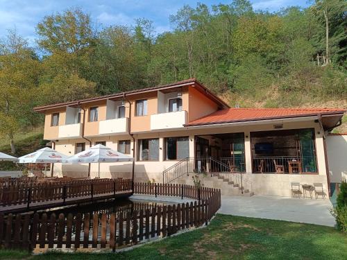Smolyan Complejo | Комплекс Кантона