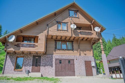 Yablunytsya Apartamento | Котедж У Яни 2