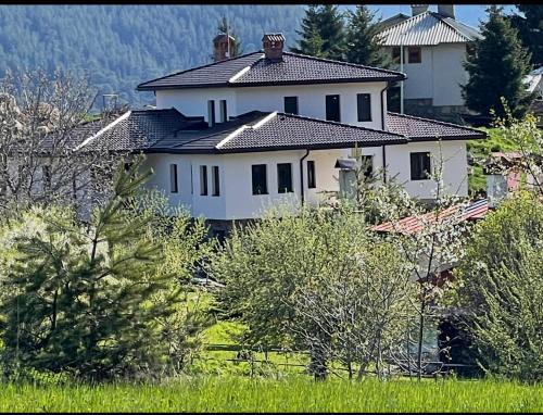 Smolyan Casa | Къща за гости МЕЧА СТЪПКА