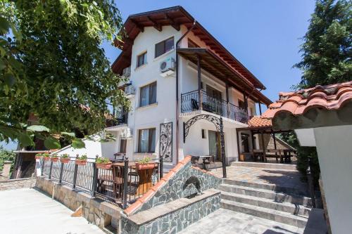 Sapareva Banya Casa | Къща за гости Перуника
